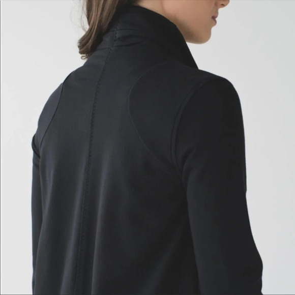 Lululemon Athletica That’s a Wrap Jacket - Picture 7 of 14